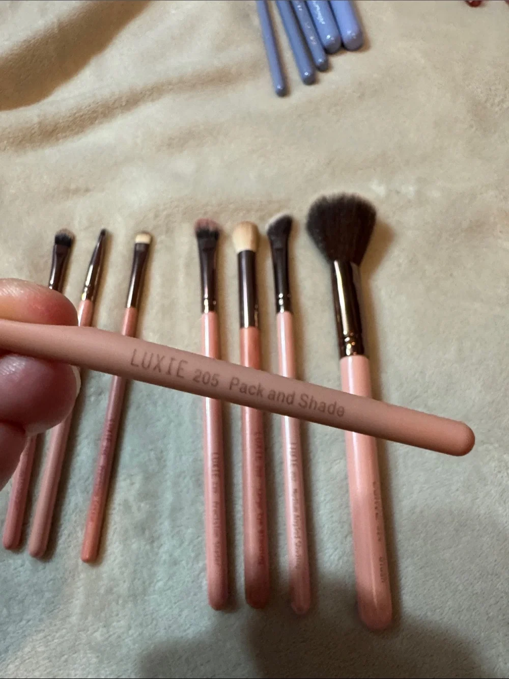 Luxie Pink and Rose Gold 8-Piece Brush Set - Soft Bristle Makeup Kit